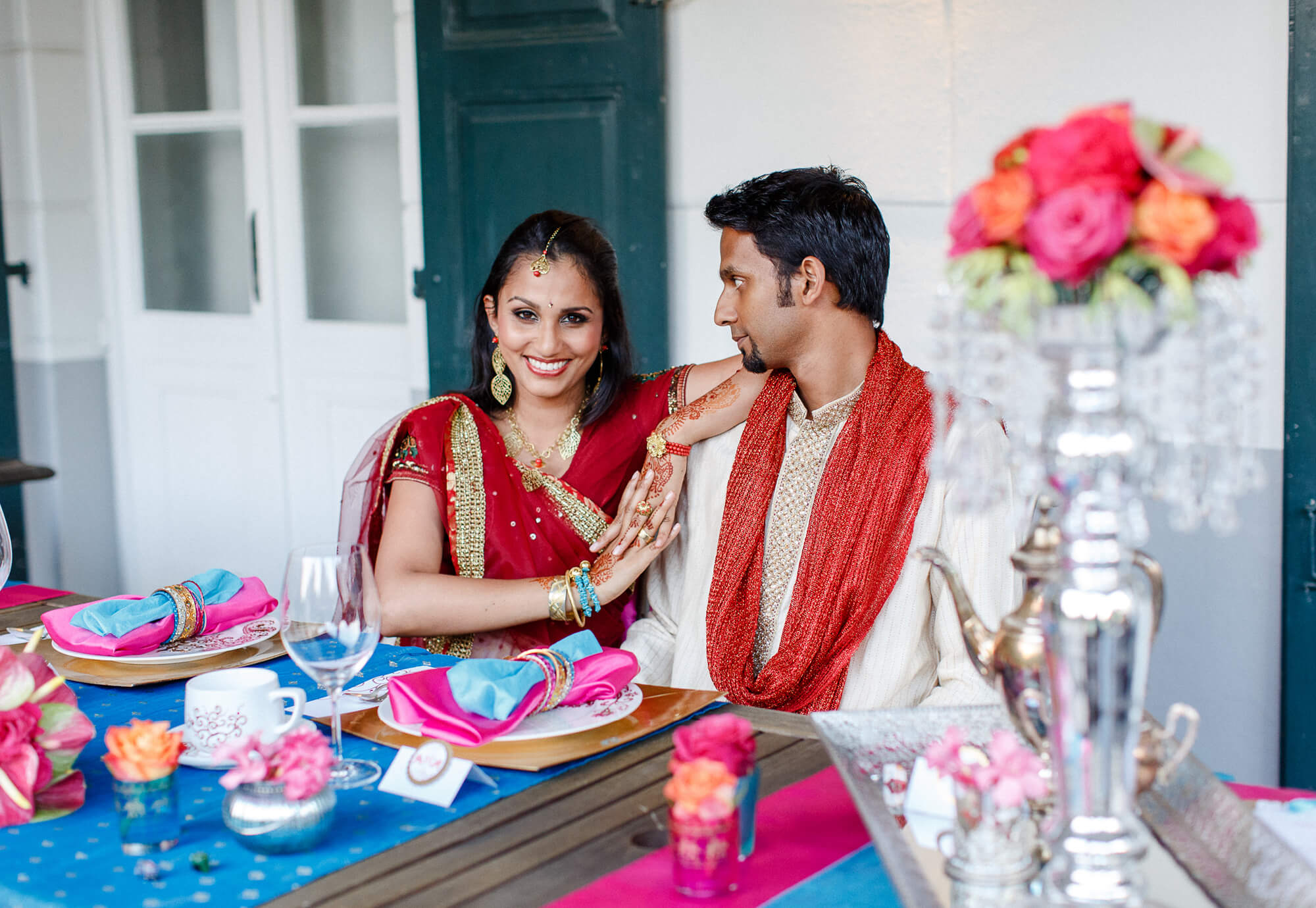 Tischdekoration bunte Hochzeit mit indischem Touch