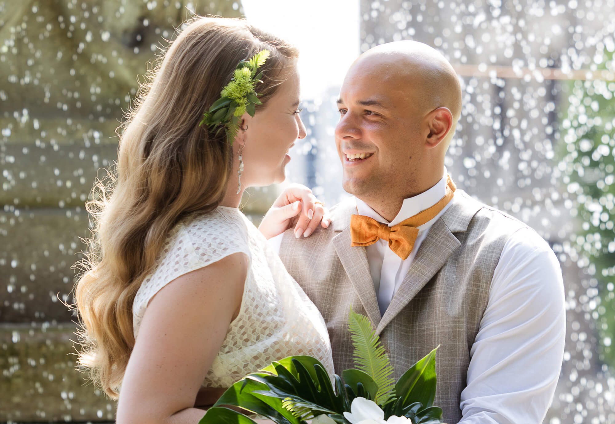 10 Tipps - nachhaltig heiraten: Brautkleid und Hochzeitsanzug